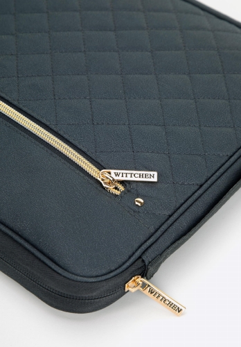 Eleganckie etui na laptopa 15" z ozdobnym pikowaniem WITTCHEN 99-2Y-301-01