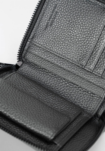 Elegancki skórzany portfel damski z monogramem WITTCHEN 99-1E-309-S