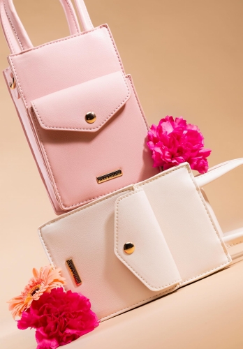 Mini torebka crossbody na telefon WITTCHEN 100-4Y-227-P