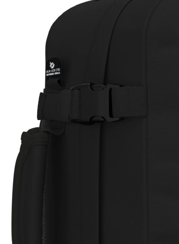 Plecak podręczny do samolotu CabinZero 28l ABSOLUTE BLACK WizzAir