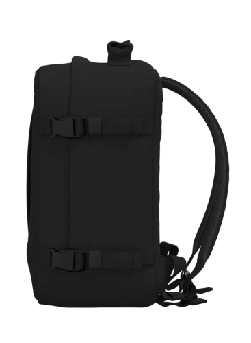 Plecak podręczny do samolotu CabinZero 28l ABSOLUTE BLACK WizzAir