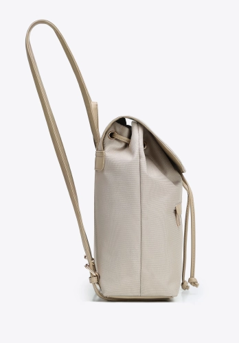 Plecak damski z klapką WITTCHEN 102-4Y-403-0 kremowy A4