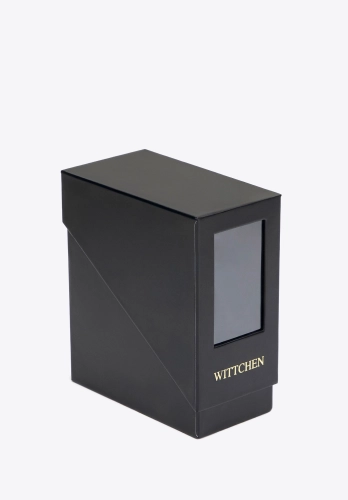 Eleganckie czarne pudełko z logo WITTCHEN