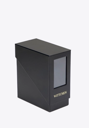 Eleganckie czarne pudełko z logo WITTCHEN