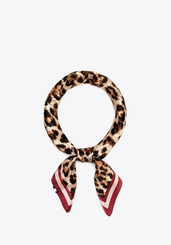 Jedwabna chusta damska WITTCHEN 103-7D-S02-X3 elegancka panterka