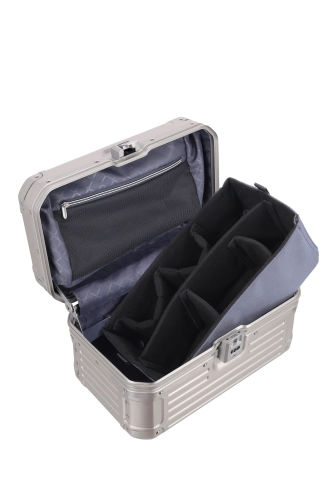 Aluminiowy kuferek podróżny z TSA TRAVELITE Next 079903-56